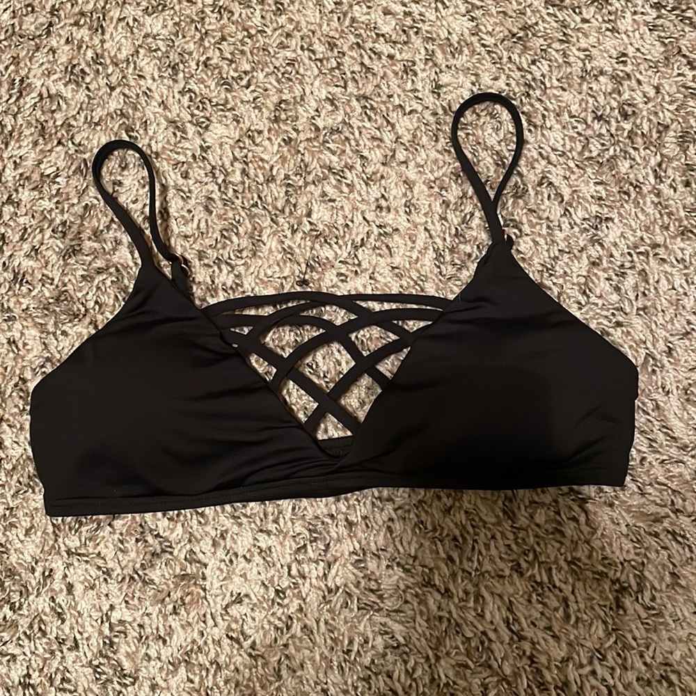 L space bikini top